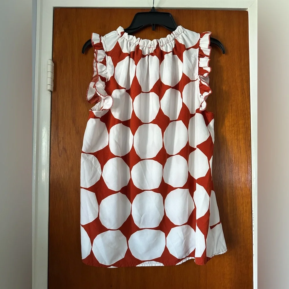 Bold Burnt Orange and White Patterned Blouse w/ Ruffled Sleeves - Picture 8 of 8